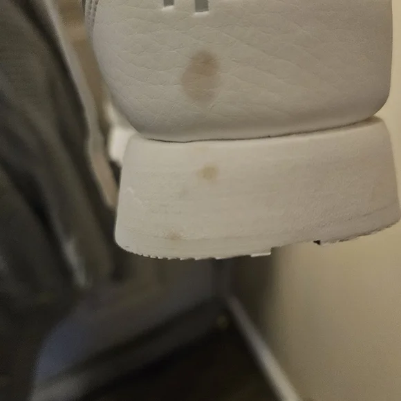 Reebok Womens 7.5 Classic White Leather Sneakers - Picture 5 of 5